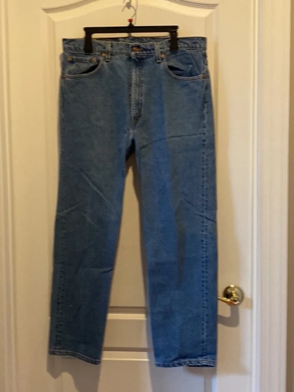 LEVI’S 505 38x30 Mens Denim Jeans Regular Fit Classic Straight Medium Wash $70